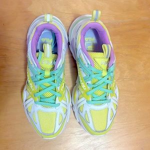 FILA Women Electrove 2 Sneakers